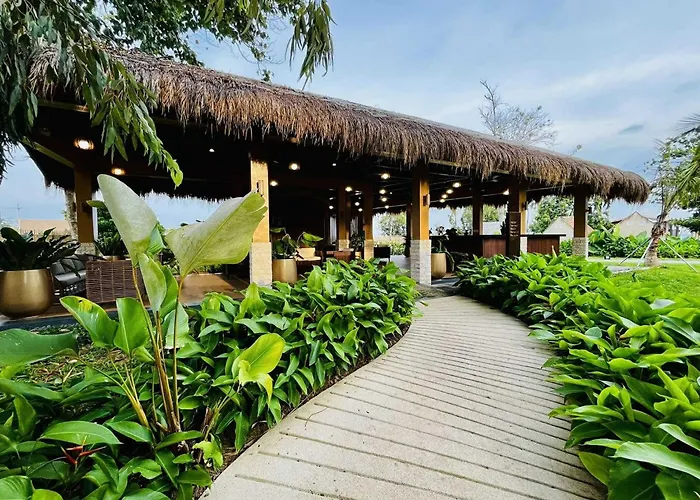Luxe Gold Mactan