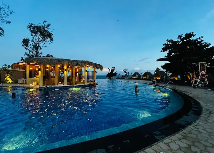Luxe Gold Mactan